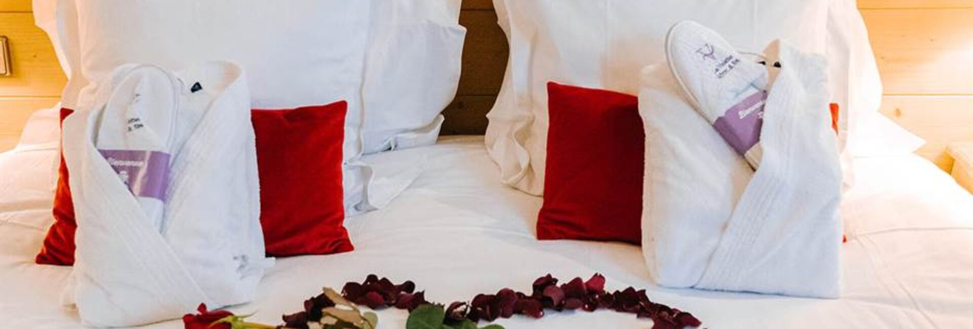 Romantic rooms with private Jacuzzi