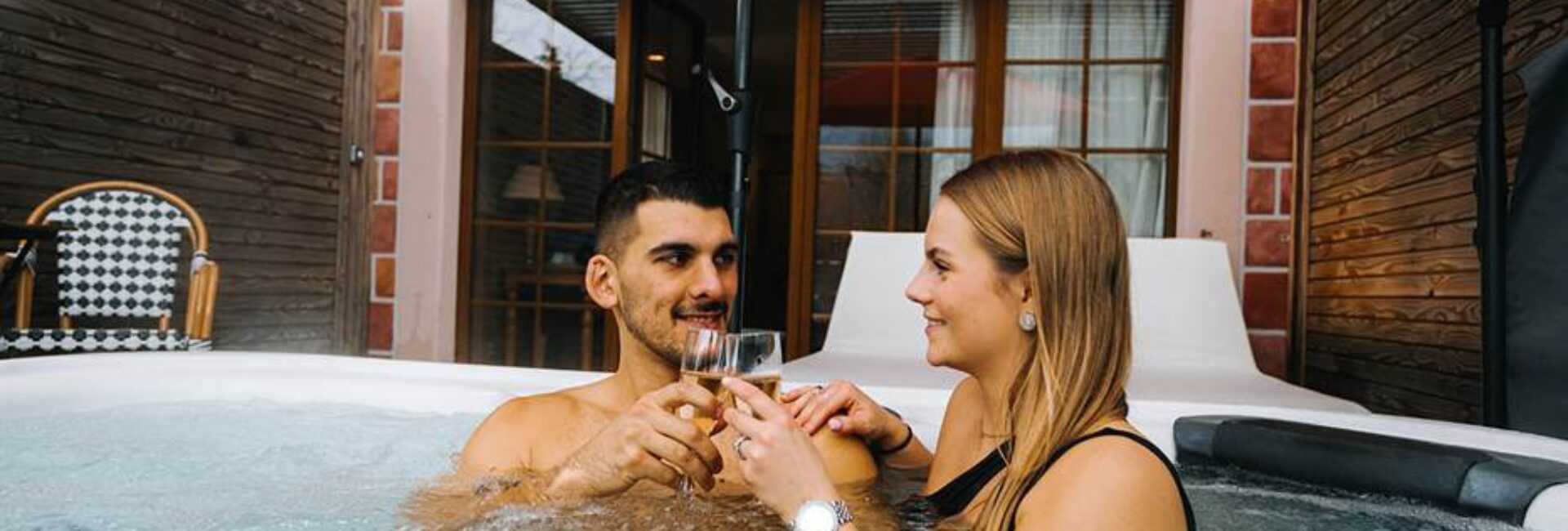 Chambres romantiques avec jacuzzi privatif