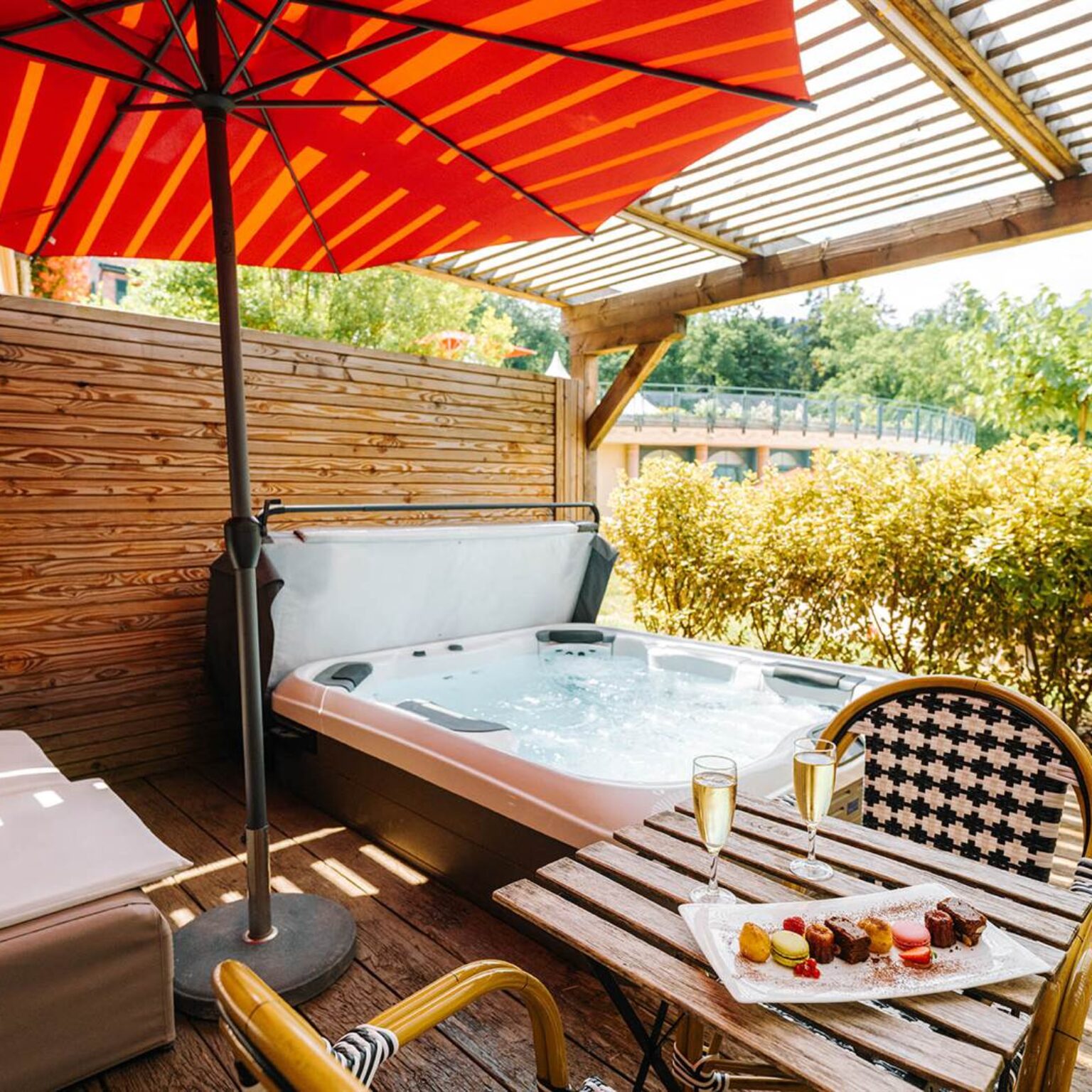 Romantische Zimmer mit eigenem Jacuzzi