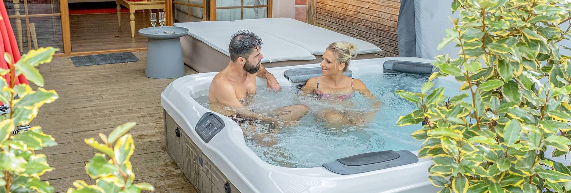 Romantische Zimmer mit eigenem Jacuzzi