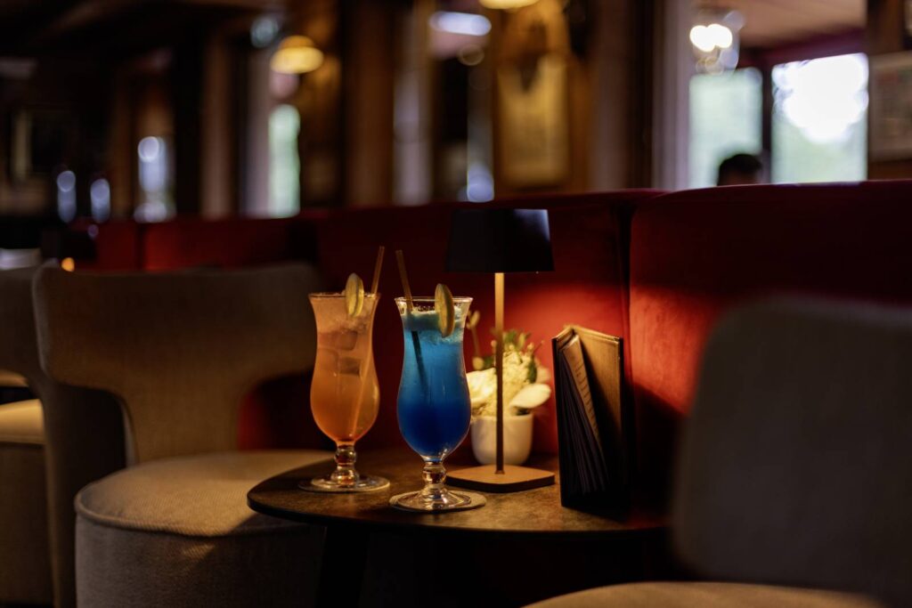 Lounge bar – Les Violettes