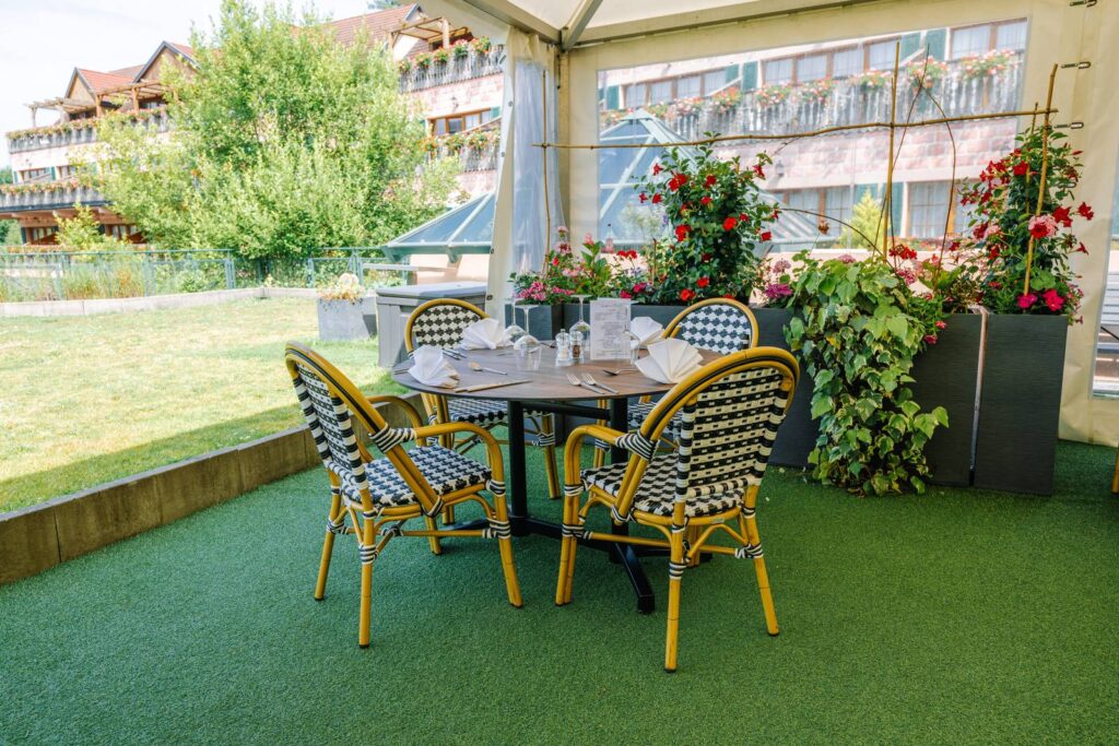 Terrasse du restaurant – Les Violettes Haut-Rhin